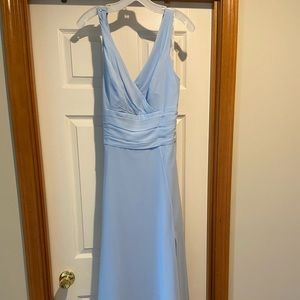 Ice Blue Unaltered Size 14 David’s Bridal Bridesmaid Dress